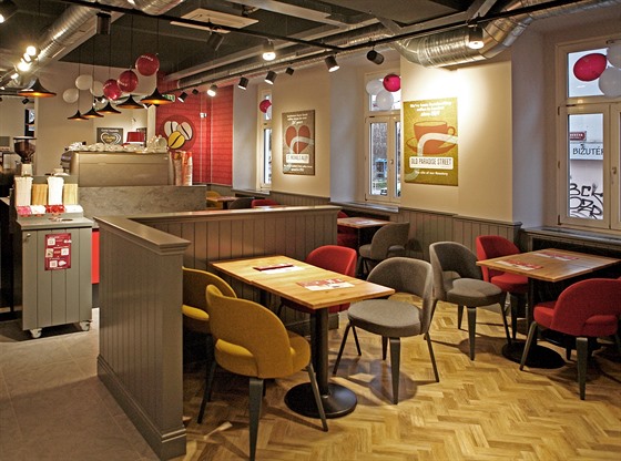 Nová kavárna Costa Coffee v designu Metropolitan na ikov