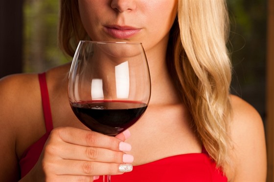 Vy a v vztah k alkoholu: Jak poznte, e mte problm?