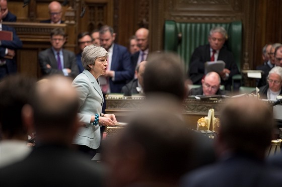 Premiérka Theresa Mayová v Dolní snmovn britského parlamentu (25. 3. 2019)