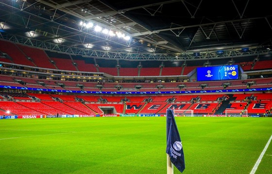 Finále fotbalového Eura má hostit londýnské Wembley. Bude tomu ale skuten tak?