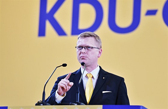 Kon�ící p�edseda KDU-�SL Pavel B�lobrádek na volebním sjezdu strany v Brn� (29....