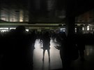 Výpadek elektiny zasáhl i mezinárodní letit v Caracasu. (25. 3. 2019)