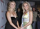 Miss R 1999, modelka a aktivistka Helena Houdová (vlevo) a Miss World 2006...