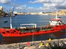 Maltské komando pevzalo kontrolu nad unesenu lodí africkými migranty