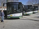 Sedm novch klimatizovanch trolejbus na baterie zane vozit cestujc po...
