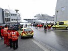 Norská výletní lo Viking Sky bezpen zakotvila v pístavu Molde poté, co jí v...