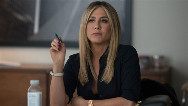 Jennifer Aniston, která chodí
