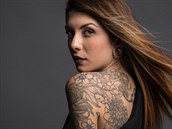 Tetování v práci: zakrývat, nebo ukazovat?