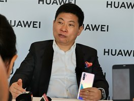 éf mobilní divize Huawei Richard Yu krátce po premiée smartphon ady P30