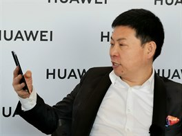 éf mobilní divize Huawei Richard Yu krátce po premiée smartphon ady P30