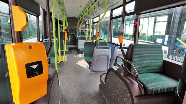 trnct novch nzkopodlanch autobus na stlaen zemn plyn nasazuje do provozu Dopravn podnik Karlovy Vary v rmci modernizace vozovho parku.