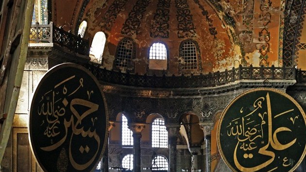 Chr�m Hagia Sofia v Istanbulu
