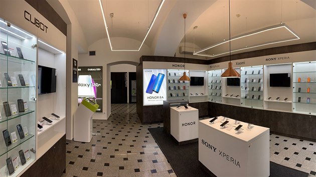 Alza otevr v Praze showroom specializovan na mobiln telefony