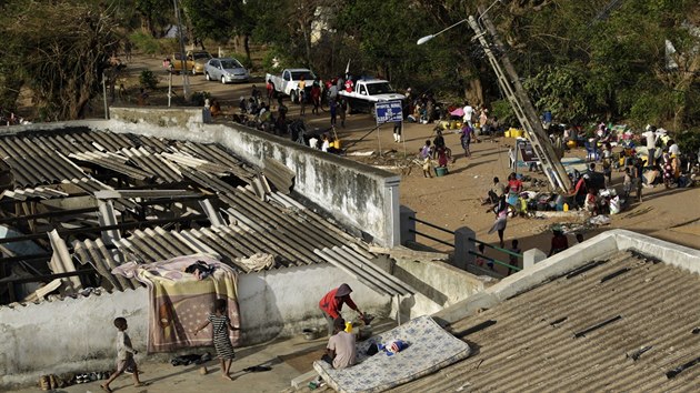 Mosambik po cykln Idai hls 446 mrtvch, 1500 lid ek na zchranu na stromech i stechch dom. Boue a zplavy postihly kolem 531 000 obyvatel.