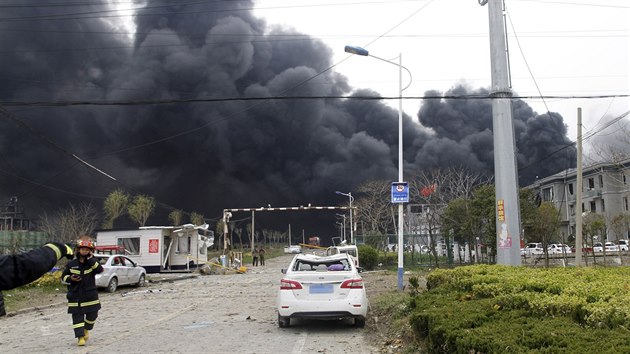 Exploze otsla chemickou tovrnou ve vchodonsk provincii iang-su. (21. bezna 2019)