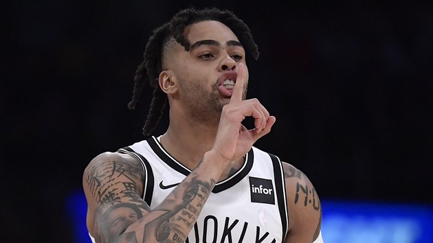 D'Angelo Russell z Brooklynu umlel divky v Los Angeles.