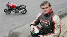 Luká� Kobera upozornil na odbyté zkou�ky motorká�� v Liberci.