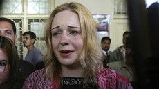 Tereza Hlůšková krátce poté, co ji pákistánský soud poslal na 8 let a 8 měsíců... | na serveru Lidovky.cz | aktuální zprávy