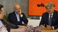 Luca de Meo na autosalonu v �enev�