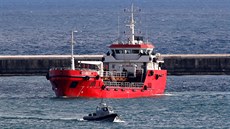 Nákladní loď El Hiblu 1 vplouvá do maltského přístavu Senglea. (28. března 2019)