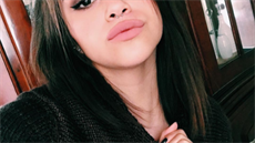 Selena1