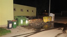 Hasi�i museli na Olomoucku b�hem dvou hodin zasahovat u t�í po�ár� kontejner� a...