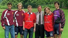 ROK 1996. Sir Alex Ferguson s pticí tehdejích posil, Ole Gunnar Solskjaer je...