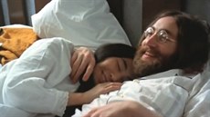Novinái oekávali sex, Lennon s Yoko ale z postele mluvili o míru
