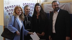 Slováci ve volbách rozhodují o budoucí hlav státu. Zuzana aputová odvolila v...