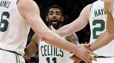 Kyrie Irving z Bostonu po vítzné stele proti Indian