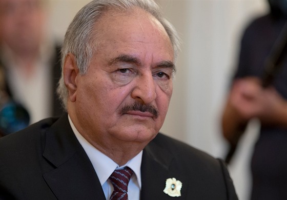 Libyjský polní marál Chalífa Haftar (2019)