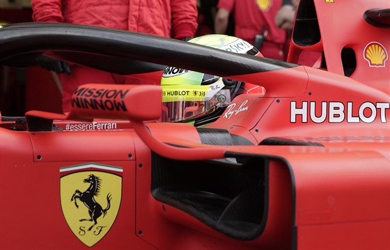 Mick Schumacher se pipravuje na své první testování v týmu F1 Ferrari.