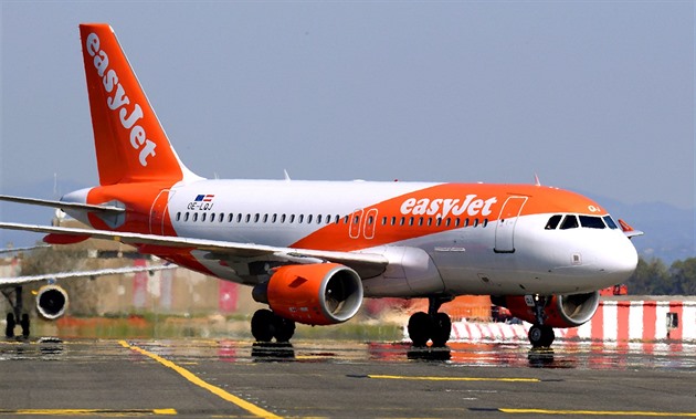 Aerolinkám chybí lidé. EasyJet omezí počet sedadel i personál