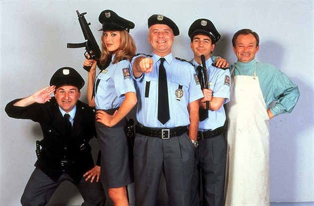 Vítr v kapse i Policie Modrava. Zemřel spoluautor oblíbených filmů a seriálů