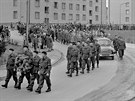 S upáleným Evenem Plockem se v Jihlav louily stovky lidí. (12. dubna 1969)