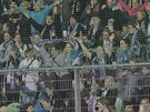 Sektor pro Baník Ostrava na karvinském stadionu zaplnily ženy a děti s...
