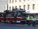 Pi sráce tramvaje s trolejbusem na ulici Kenová v centru Brna se zranilo...