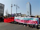 Tisíce lidí se zúastnily protest v nmeckém Berlín proti rstu nájm a...
