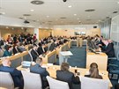 Jednání zastupitelstva Zlínského kraje o stavbě nové zlínské nemocnice.