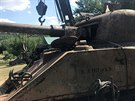 lenov Klubu 16. obrnn divize US Army obnovuj americk tank Sherman.
