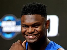 Zion Williamson z Duke na tiskov konferenci