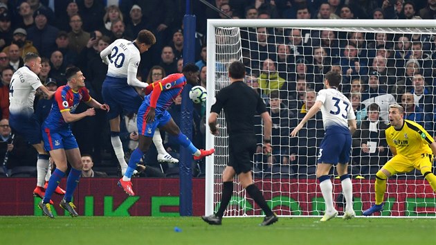 Momentka z utkn Tottenham - Crystal Palace.