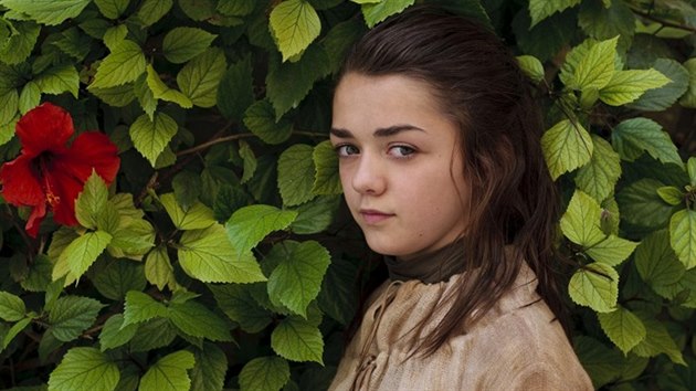 Maisie Williamsov na promo fotografii k serilu Hra o trny (2011)