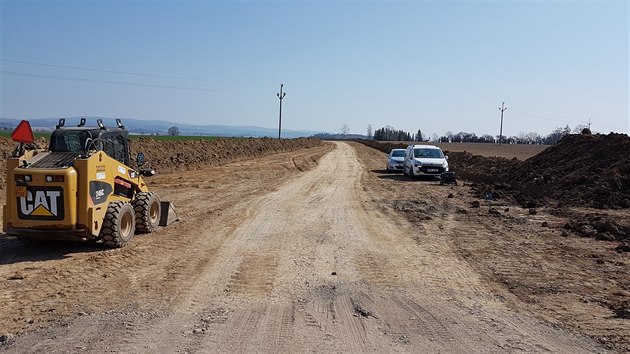 U Opona vznik peloka silnice, kter odvede provoz z centra. (2. dubna 2019)