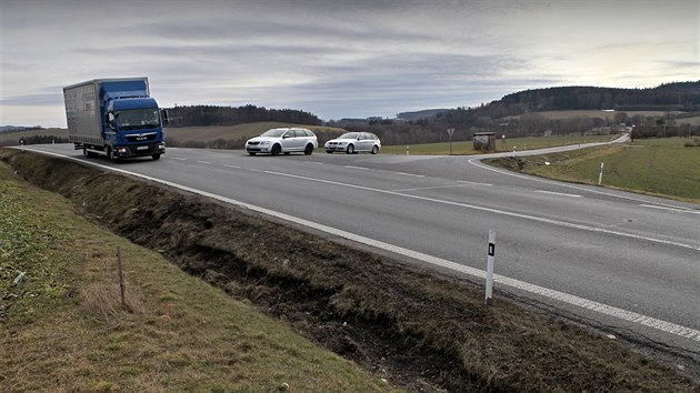 Nebezpečná křižovatka na horizontu nad Kotouní na Plzeňsku se změní. Stavební práce by mohly začít na jaře 2022. (29. 3. 2019)