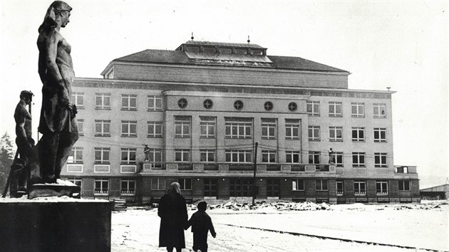 Podoba domu kultury po dostavb v roce 1959.