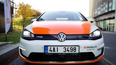 EZ aktuáln nabízí pt model elektromobil od tí znaek: Volkswagen (na...