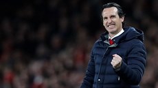 Unai Emery, kou Arsenalu, se raduje z jedné ze dvou branek svého týmu v...