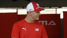 Mick Schumacher při závodech v Bahrajnu.