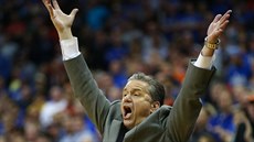 John Calipari proívá zápas svého Kentucky.